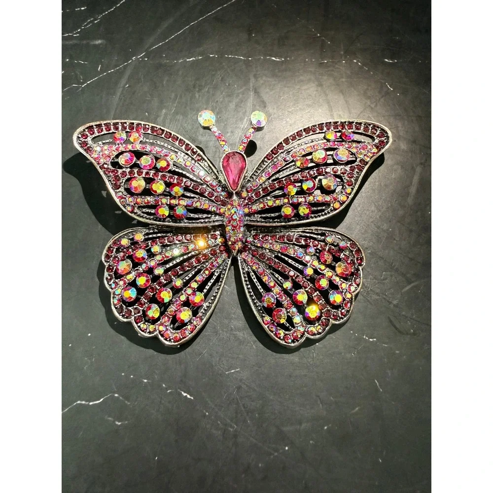 Rhinestone Butterfly Brooch 2.5in X 3.25in Multicolor Red Pink Silvertone